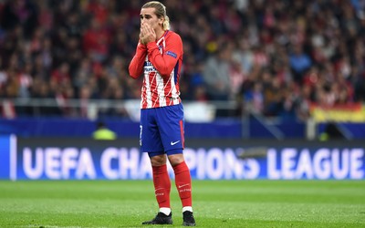 AOA电竞热评-C罗帽子戏法创纪录